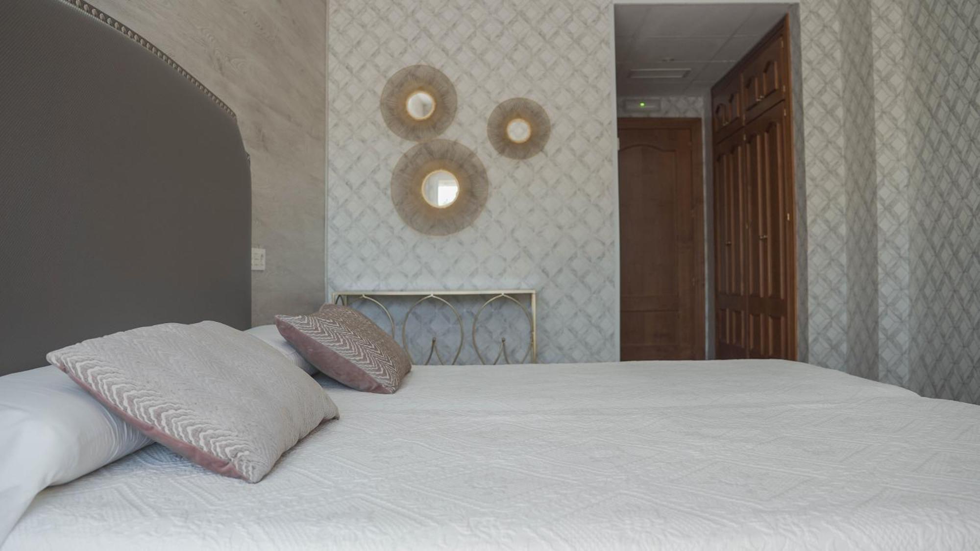 Hotel Restaurante Boabdil Отура Экстерьер фото