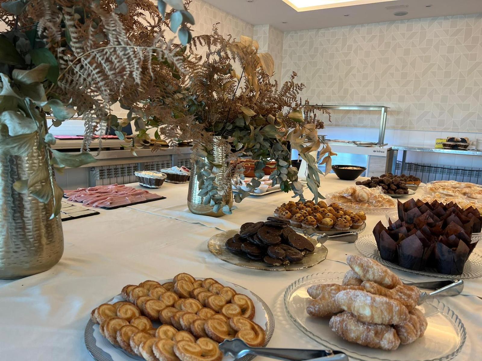 Hotel Restaurante Boabdil Отура Экстерьер фото